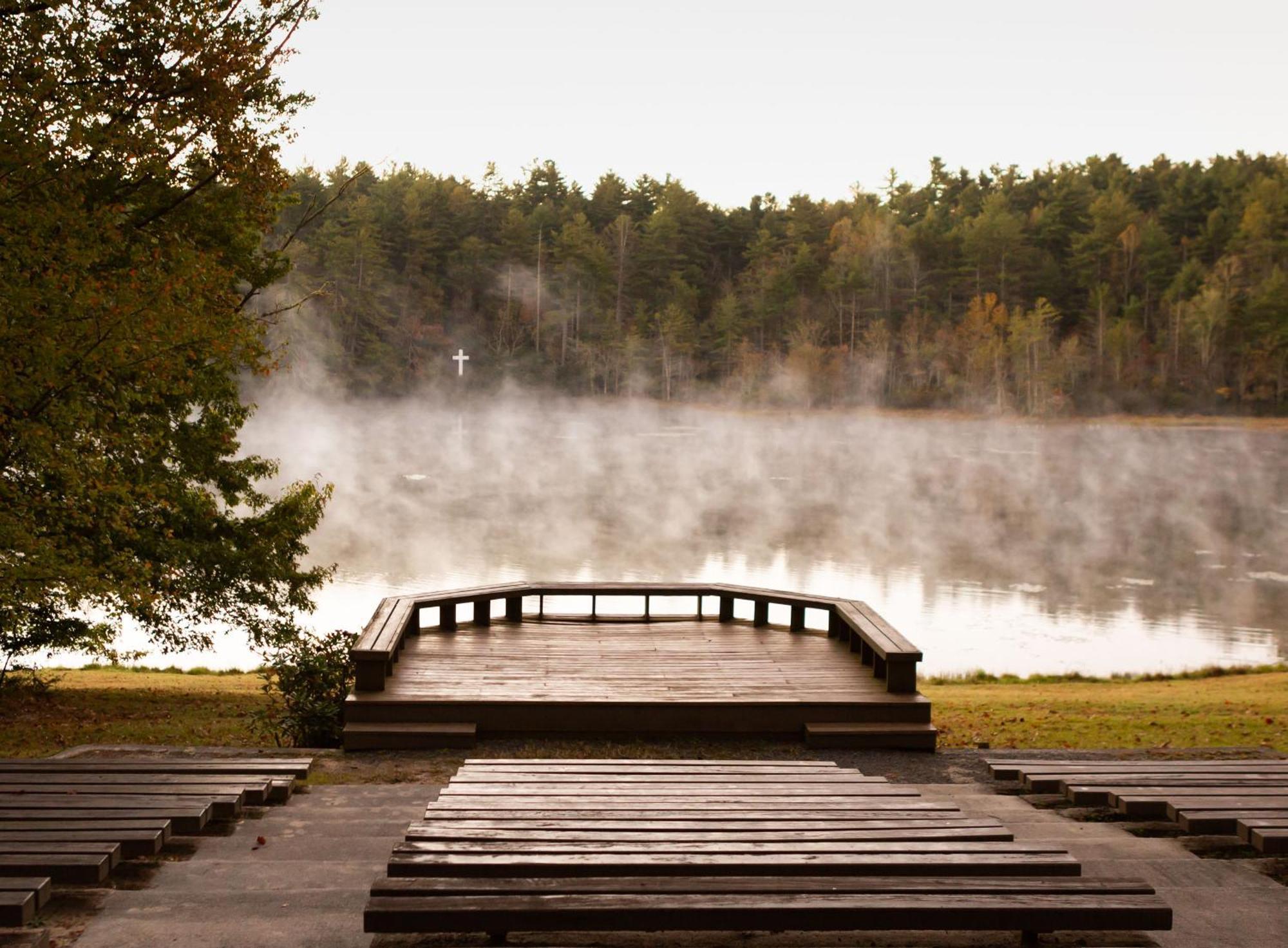 Kanuga Inn & Lodging هيندرسونفيل المظهر الخارجي الصورة